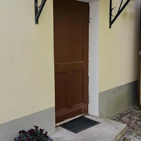 Spacious Private In Old Town Apartment *